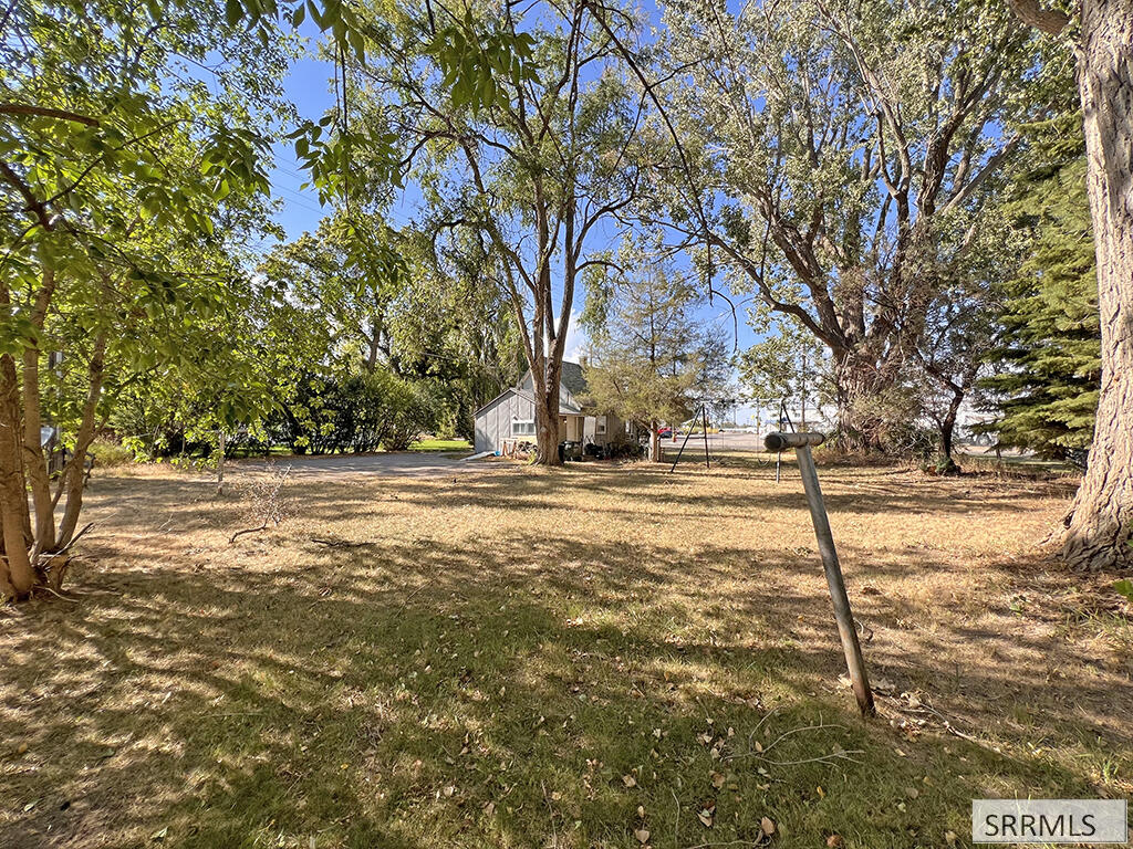 590 Wilson Avenue Property Photo 28