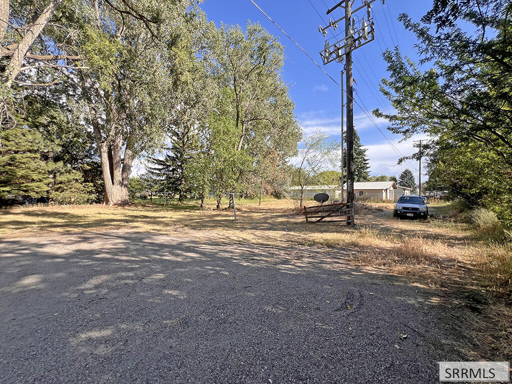 590 Wilson Avenue Property Photo 31