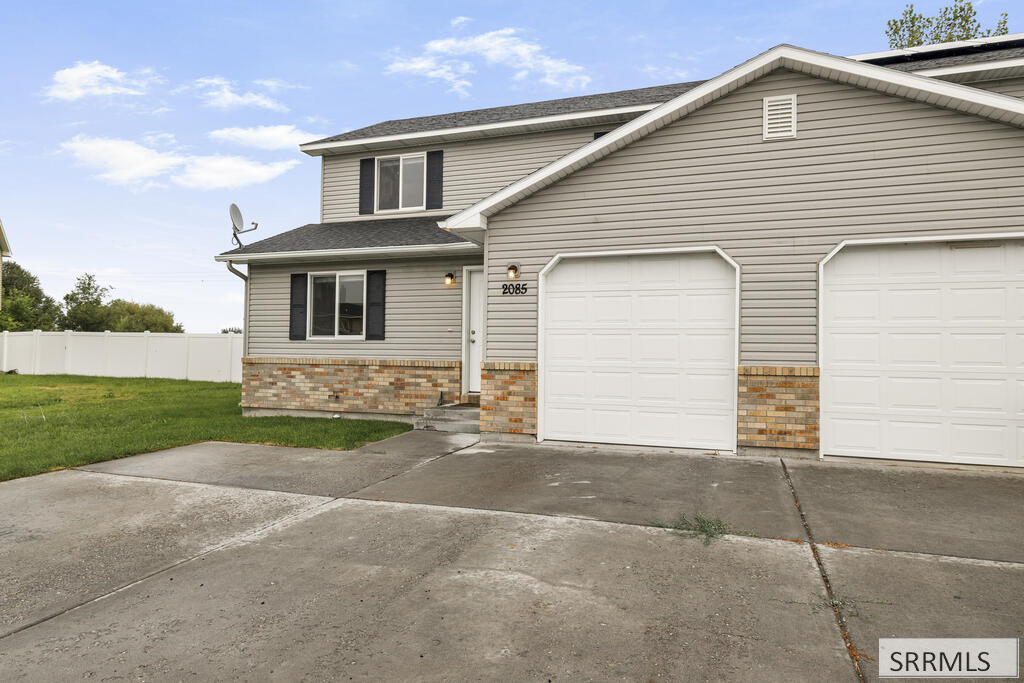 2085 Cassidy Drive Property Photo 3