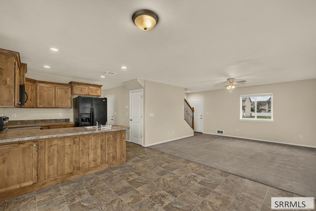 2085 Cassidy Drive Property Photo 8