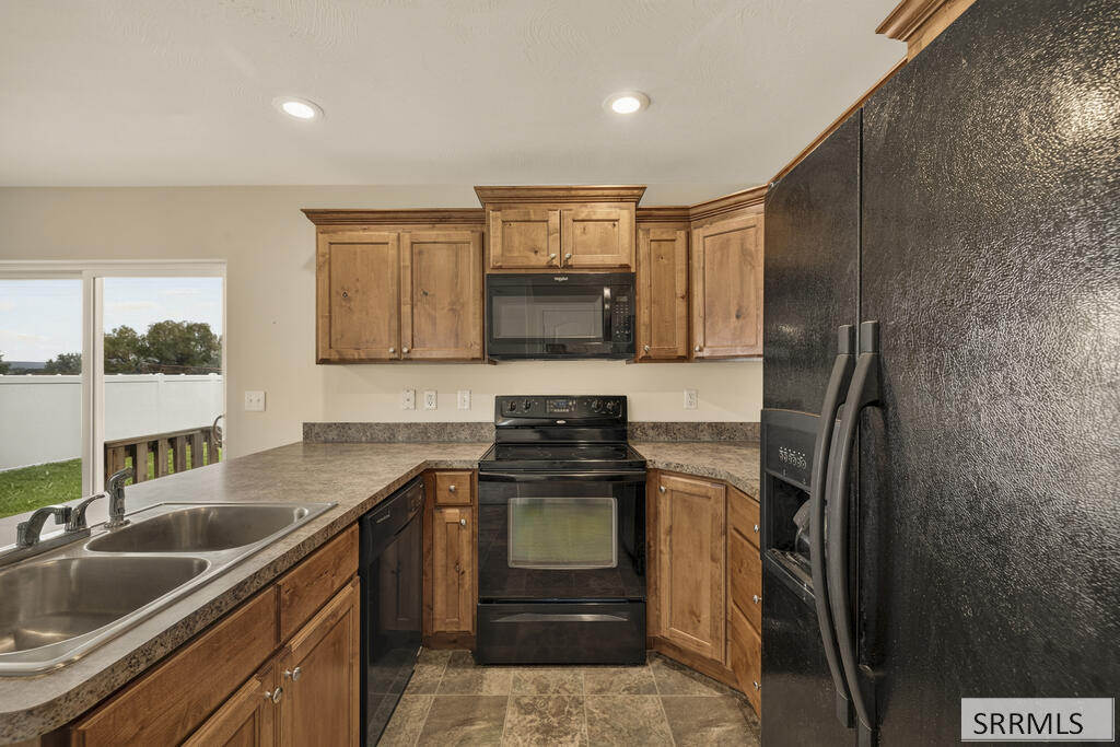2085 Cassidy Drive Property Photo 10