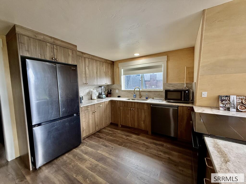 4178 Grand View Road Property Photo 18