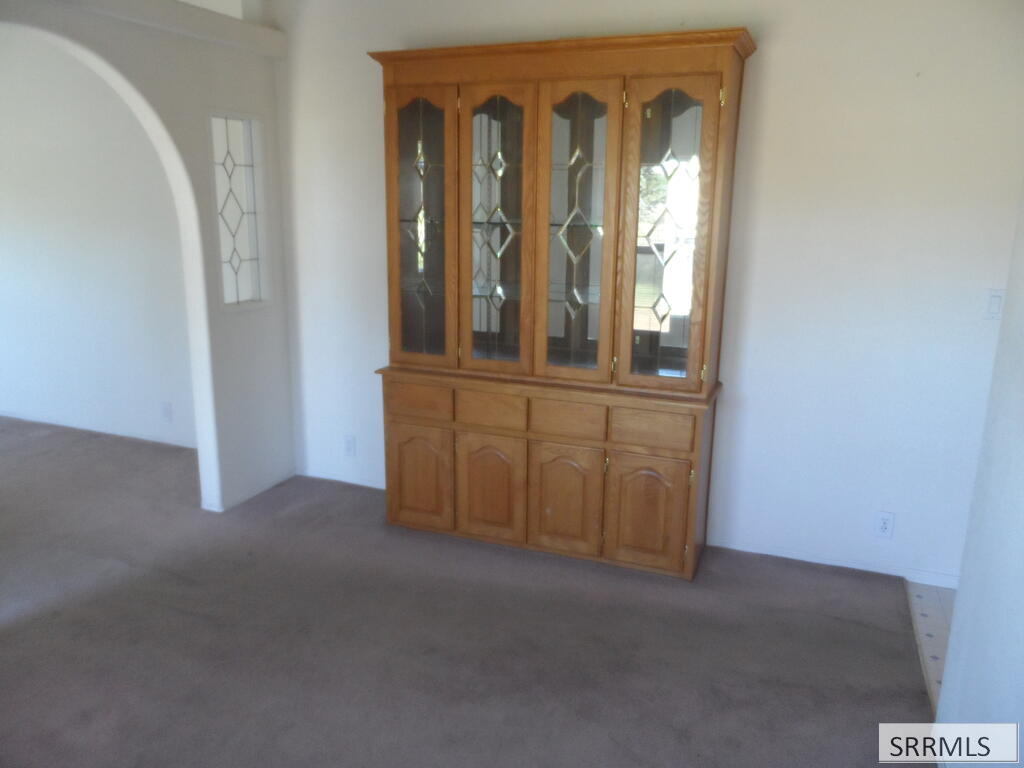 1025 W 7th S Property Photo 15