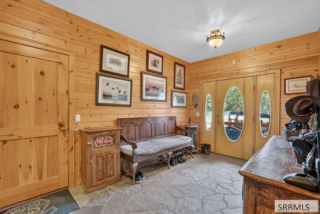 6258 Bartlett Point Road Property Photo 21