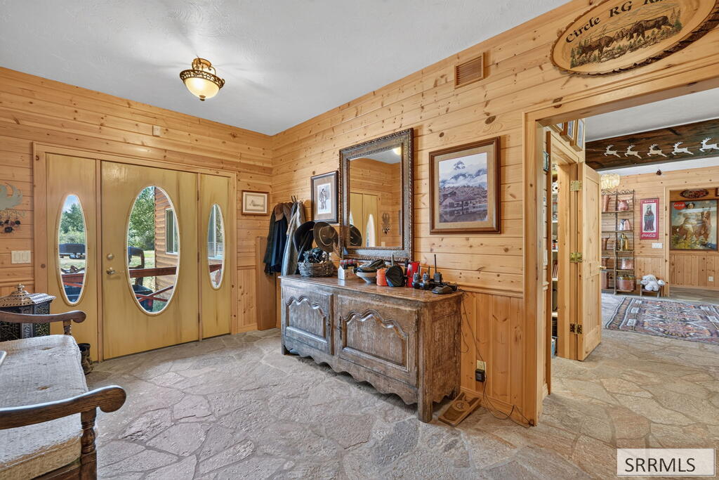 6258 Bartlett Point Road Property Photo 22