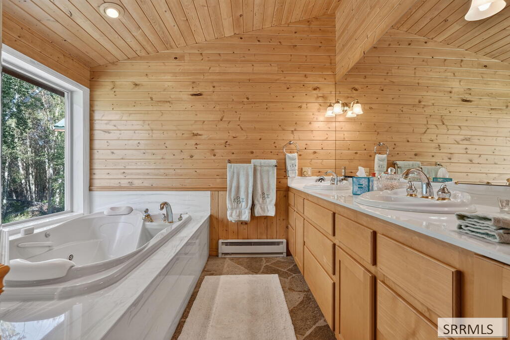 6258 Bartlett Point Road Property Photo 48