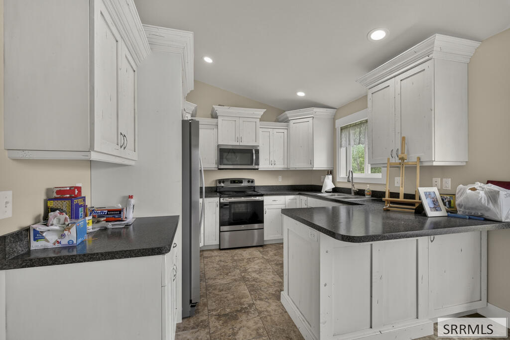 318 N 3811 E Property Photo 5
