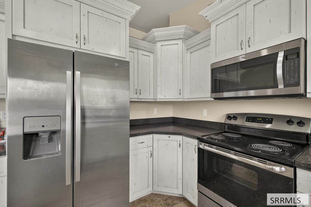 318 N 3811 E Property Photo 6