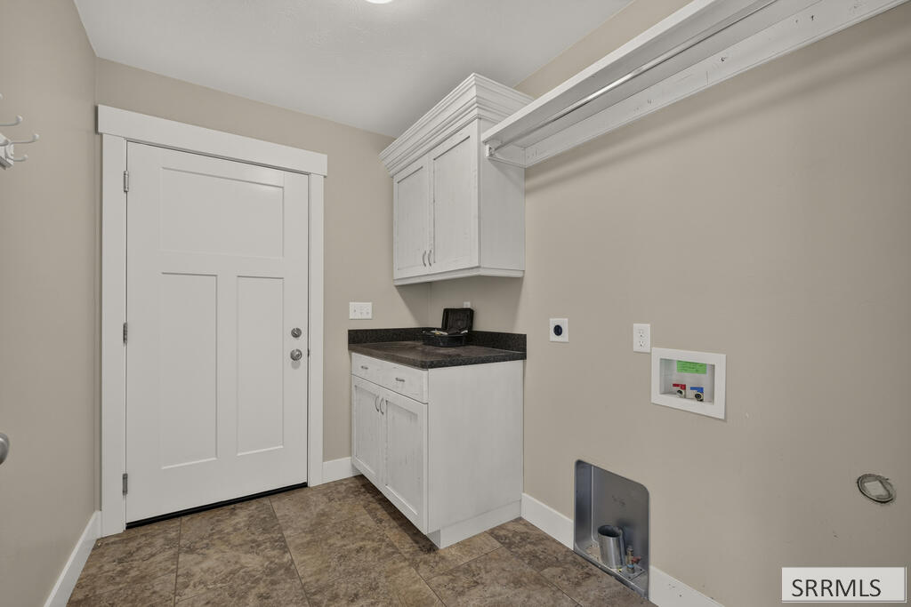 318 N 3811 E Property Photo 8
