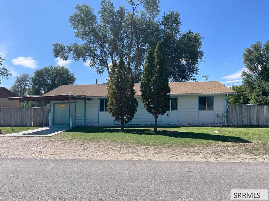 1381 Peach Property Photo 1