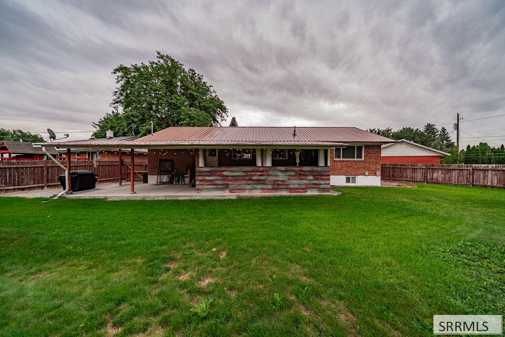 867 Maplewood Drive Property Photo 70