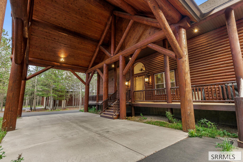 4485 Sandstone Property Photo