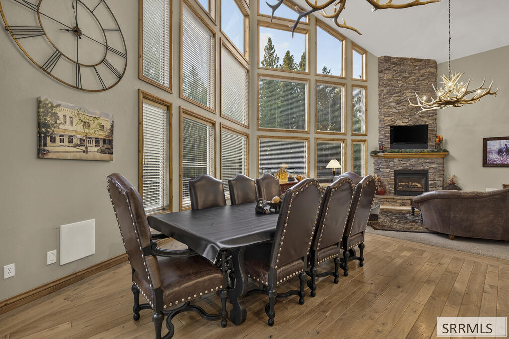 4485 Sandstone Property Photo 8