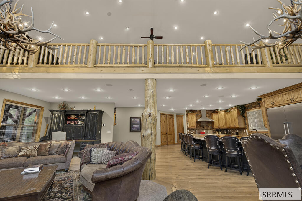 4485 Sandstone Property Photo 9