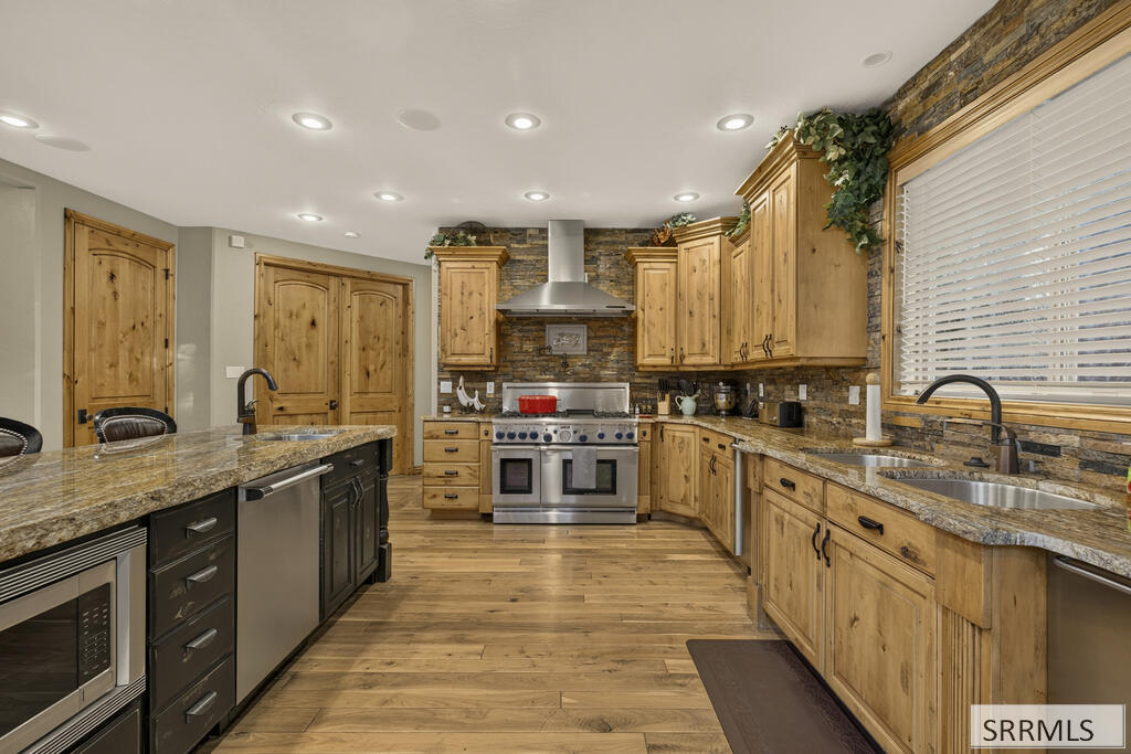4485 Sandstone Property Photo 16