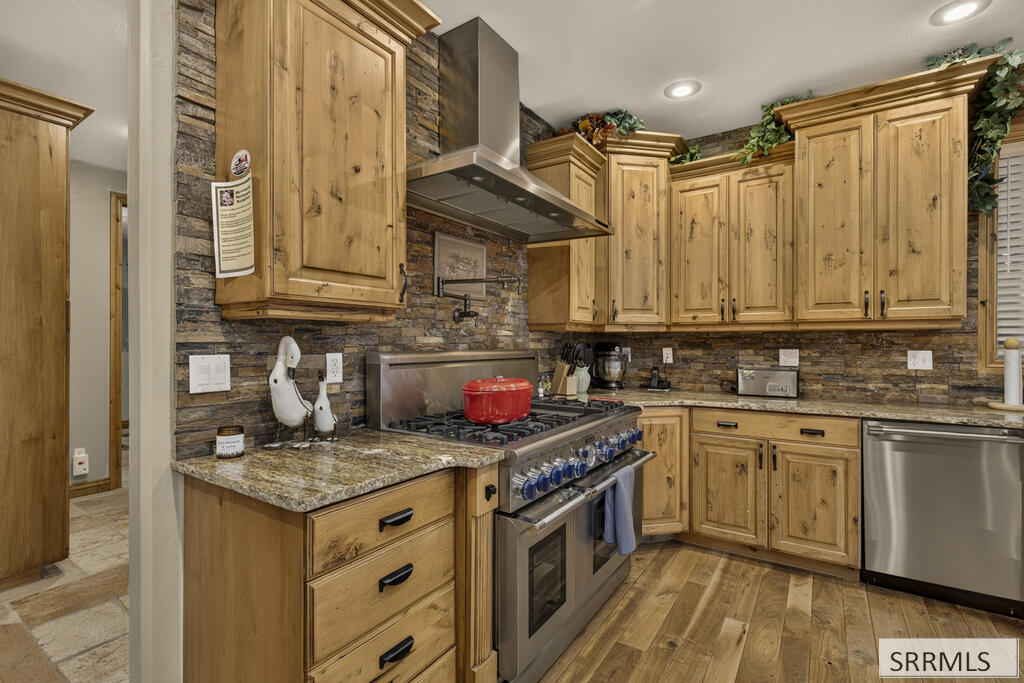 4485 Sandstone Property Photo 17