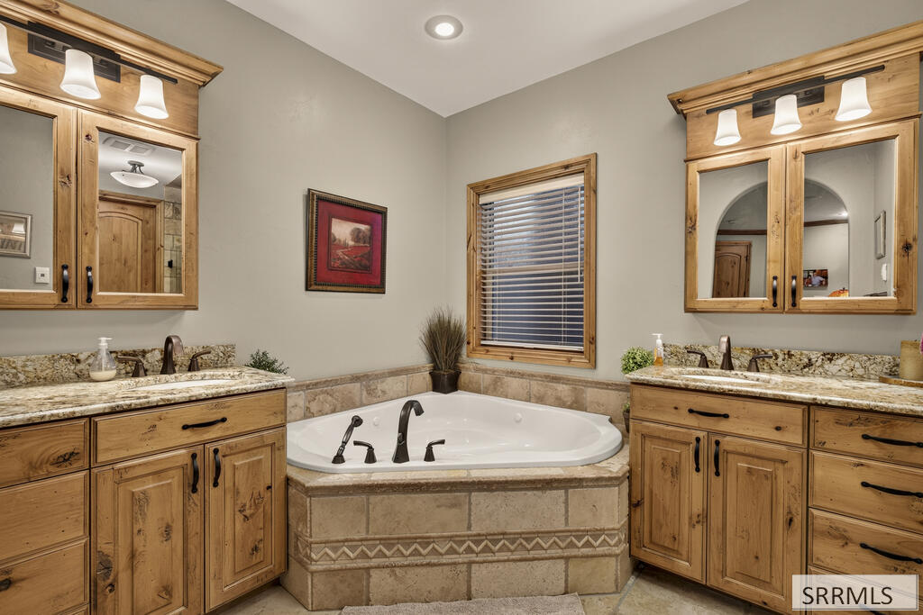 4485 Sandstone Property Photo 27