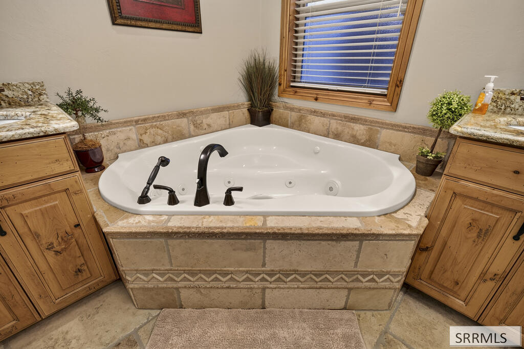 4485 Sandstone Property Photo 30