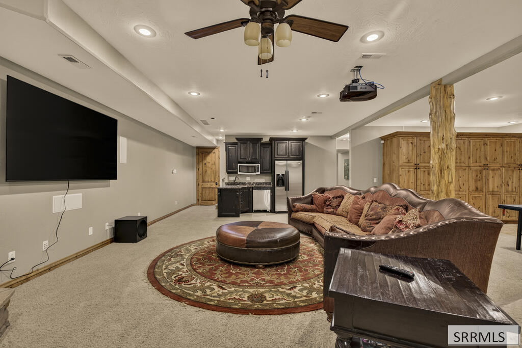 4485 Sandstone Property Photo 34