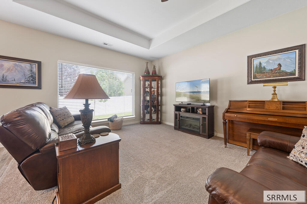 431 S Idaho Avenue Property Photo 7