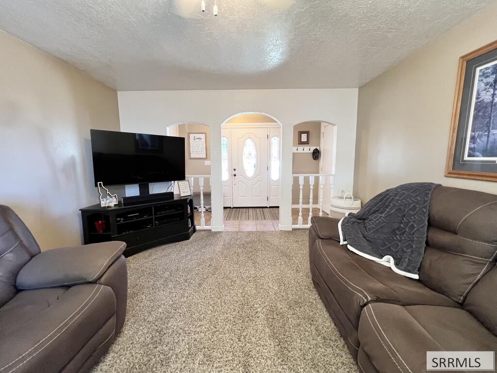 2 Brandon Drive Property Photo 11