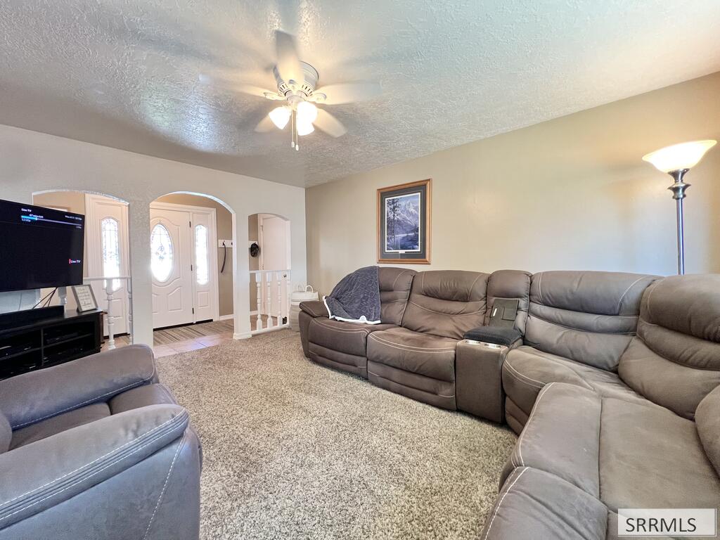 2 Brandon Drive Property Photo 12
