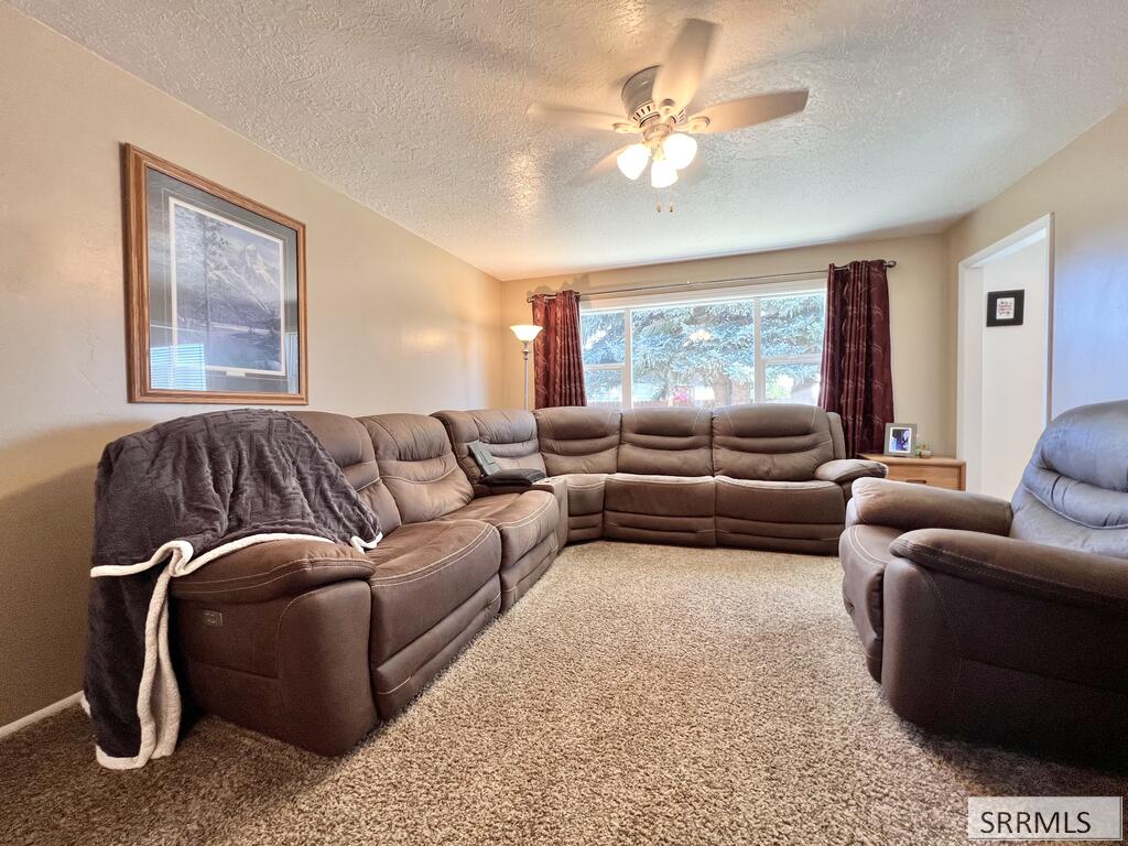 2 Brandon Drive Property Photo 13