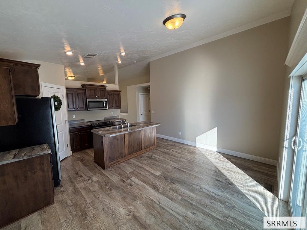 4942 Remember Drive Property Photo 6