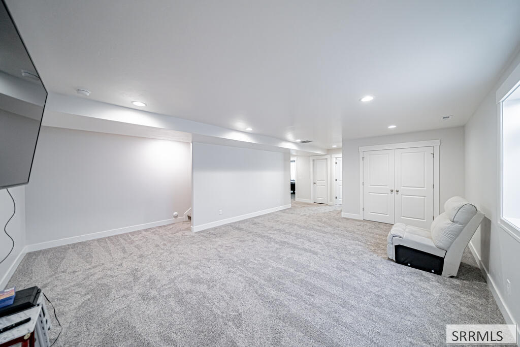 3699 E Bate Street Property Photo 13