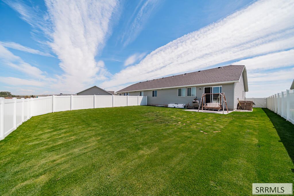 3699 E Bate Street Property Photo 17