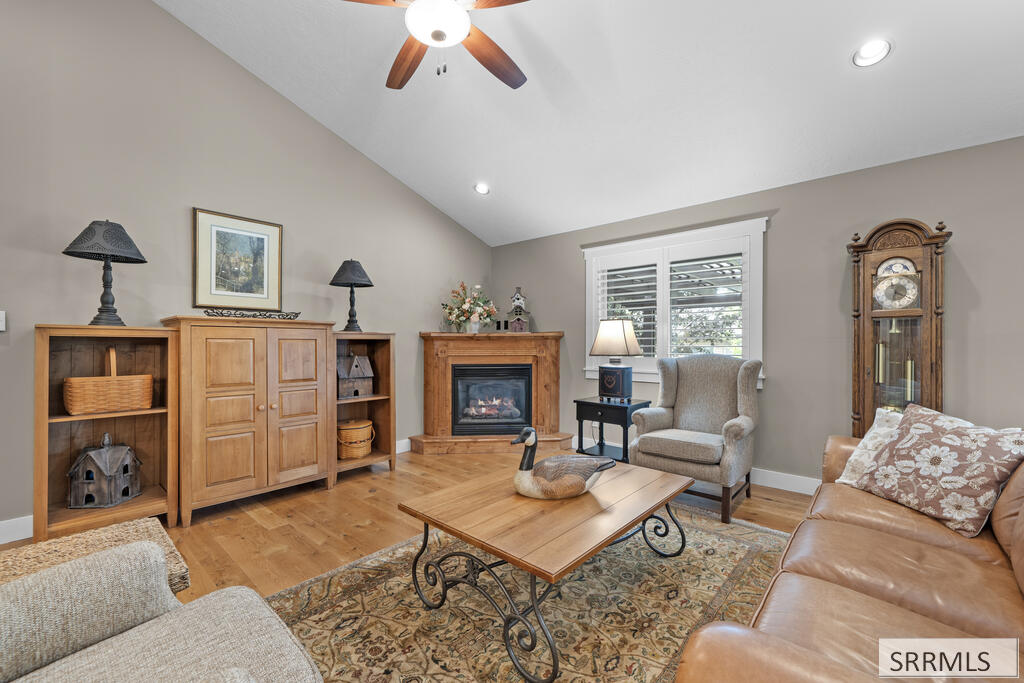 5258 S Cabana Drive Property Photo 7
