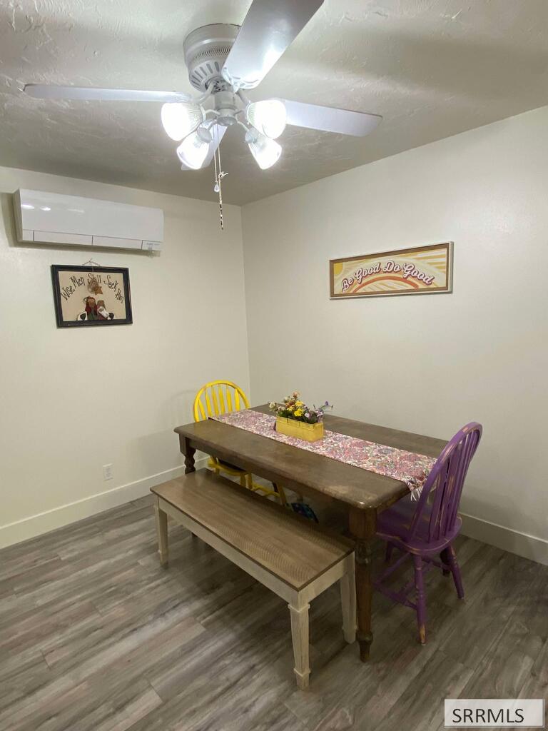 1065 Canal Property Photo 4
