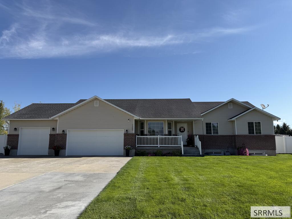 1365 Amaya Circle