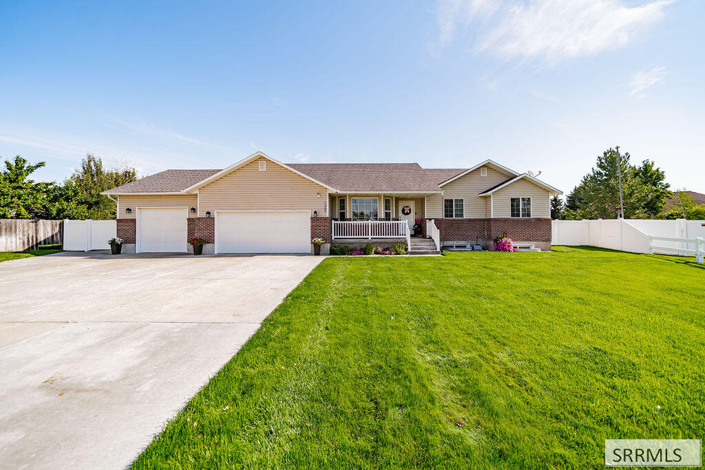 1365 Amaya Circle Property Photo 7