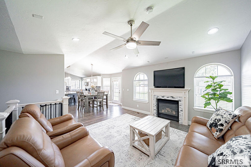 1365 Amaya Circle Property Photo 17