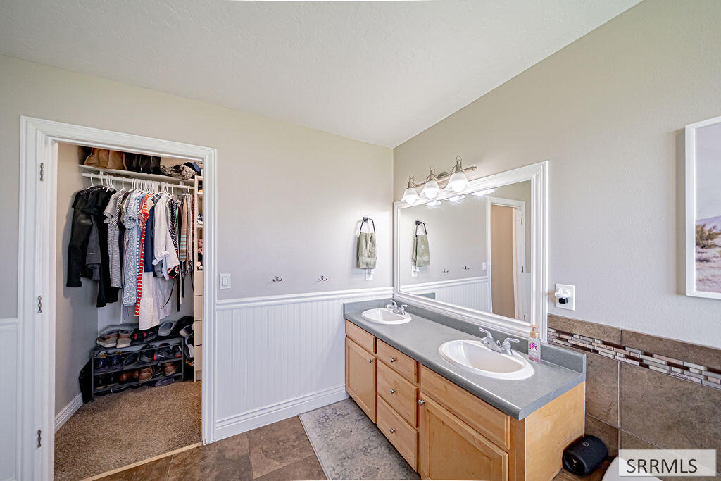 1365 Amaya Circle Property Photo 36