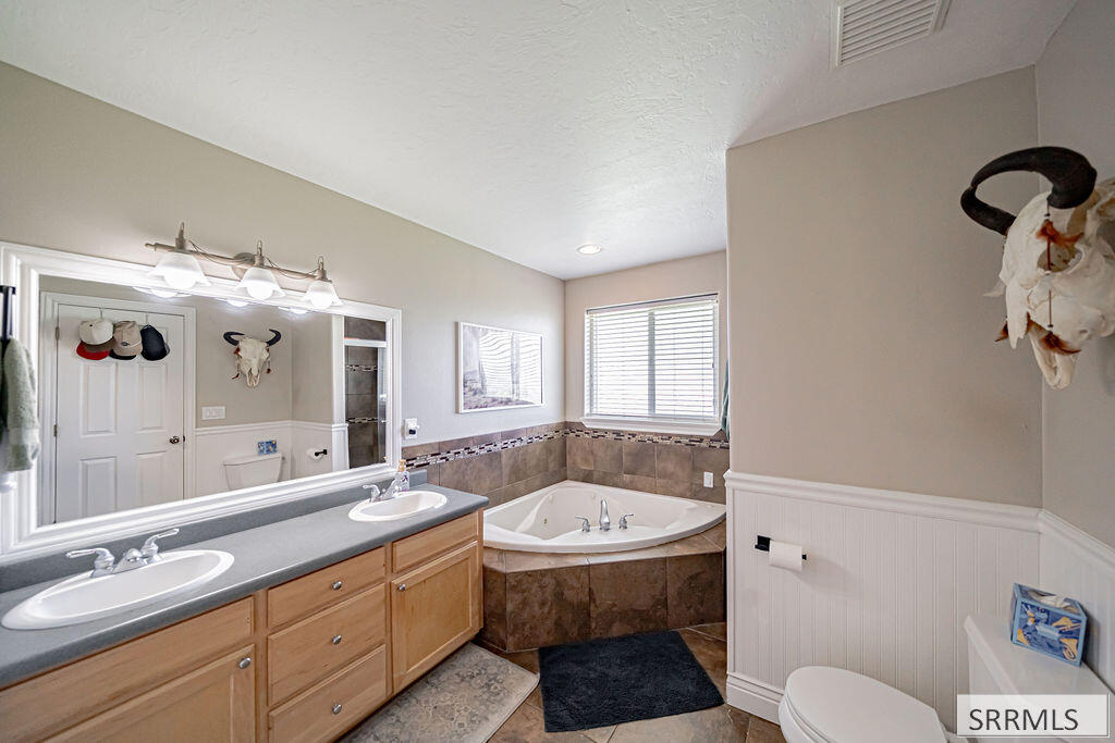 1365 Amaya Circle Property Photo 39