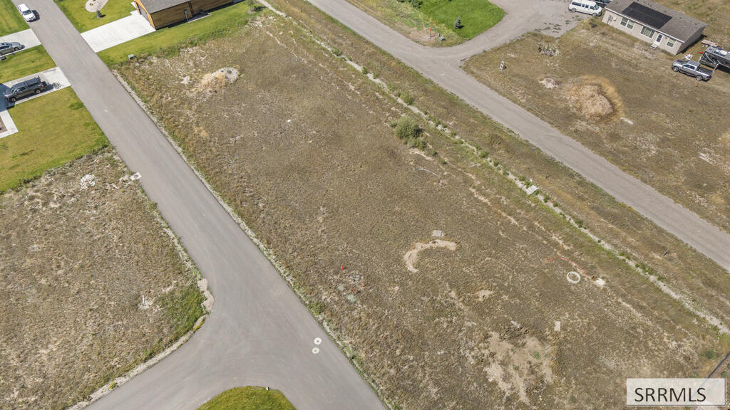 882 Stone Crop Rd Property Photo 2