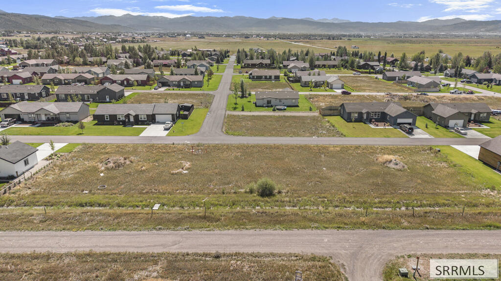 882 Stone Crop Rd Property Photo 9