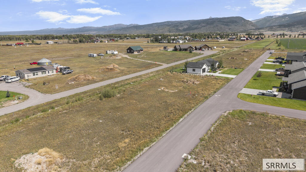882 Stone Crop Rd Property Photo 10