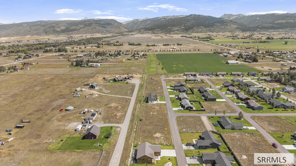 882 Stone Crop Rd Property Photo 11