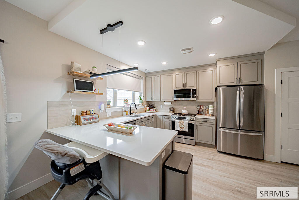 473 Easy Street Property Photo 14
