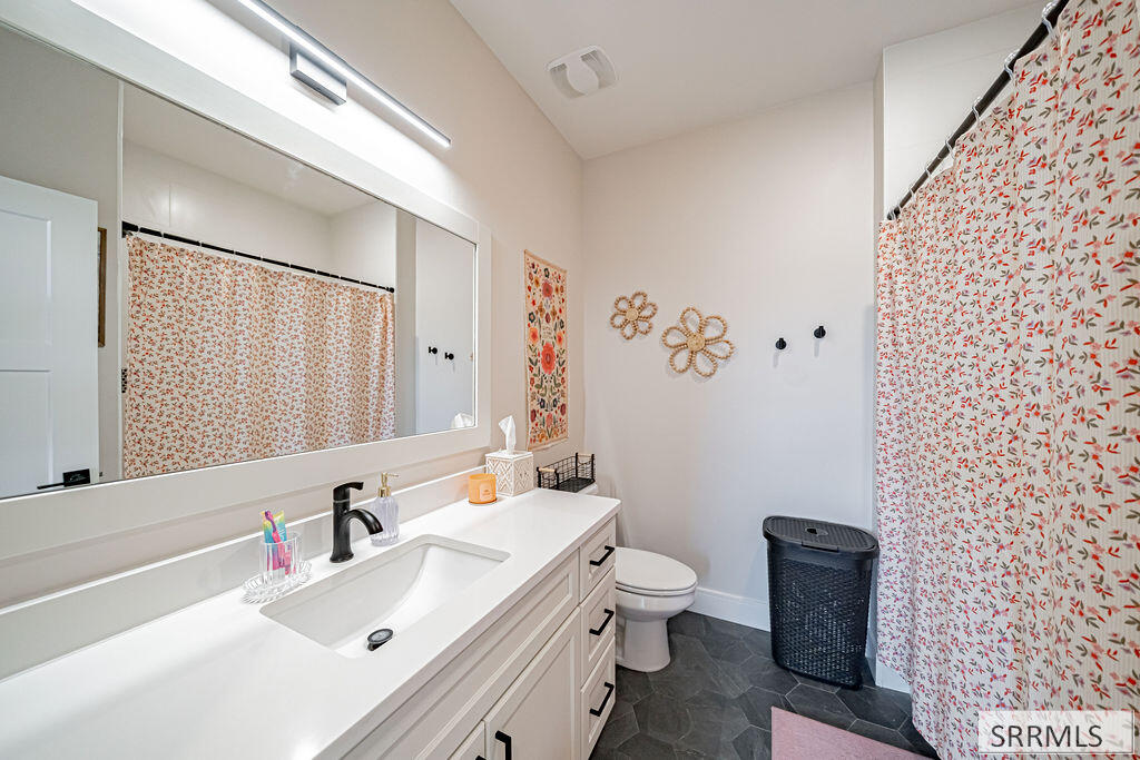 473 Easy Street Property Photo 45