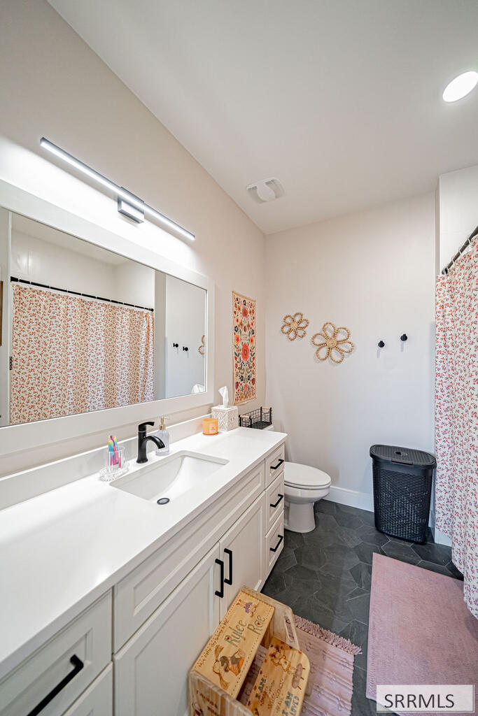 473 Easy Street Property Photo 46