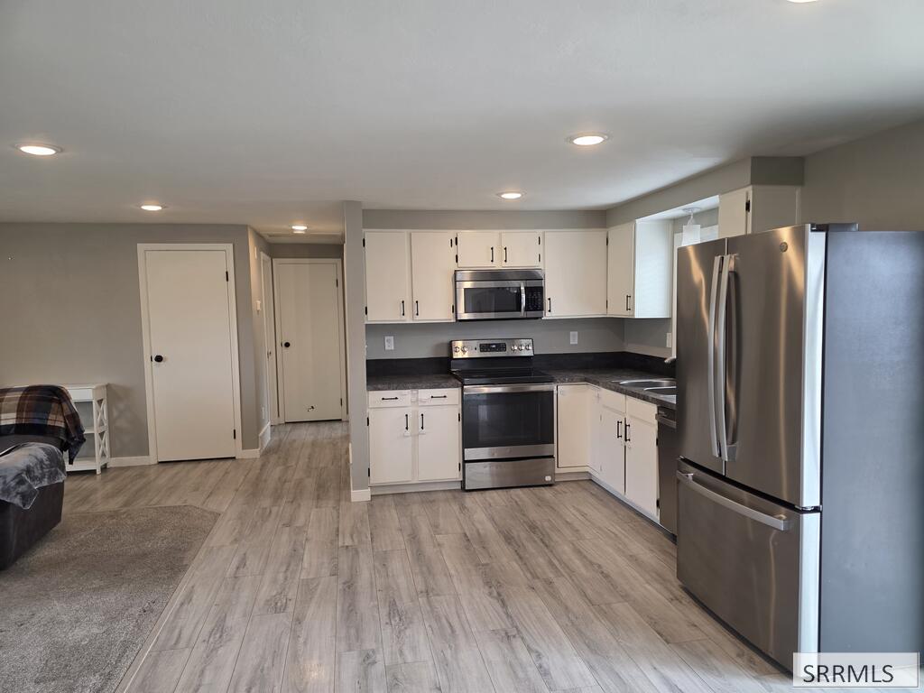 660 S 2nd E Property Photo 11