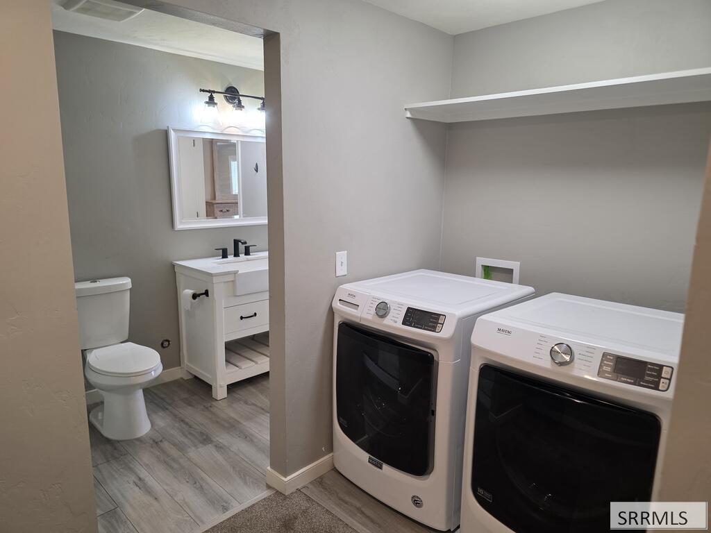 660 S 2nd E Property Photo 17