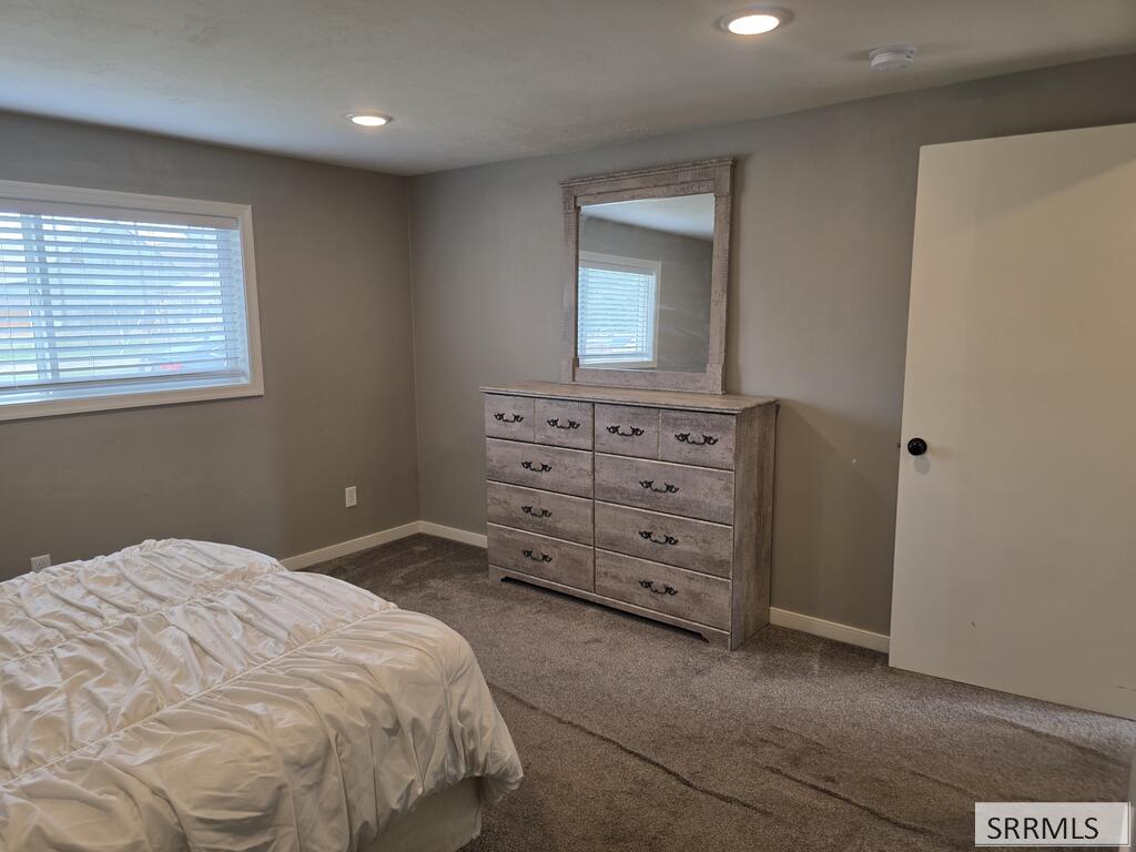 660 S 2nd E Property Photo 20
