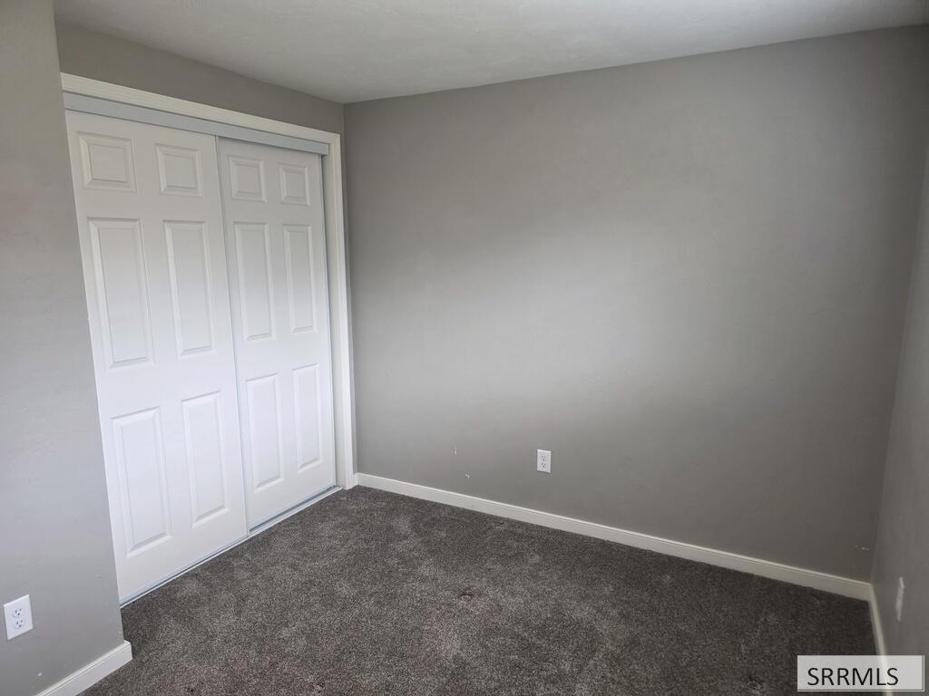 660 S 2nd E Property Photo 23