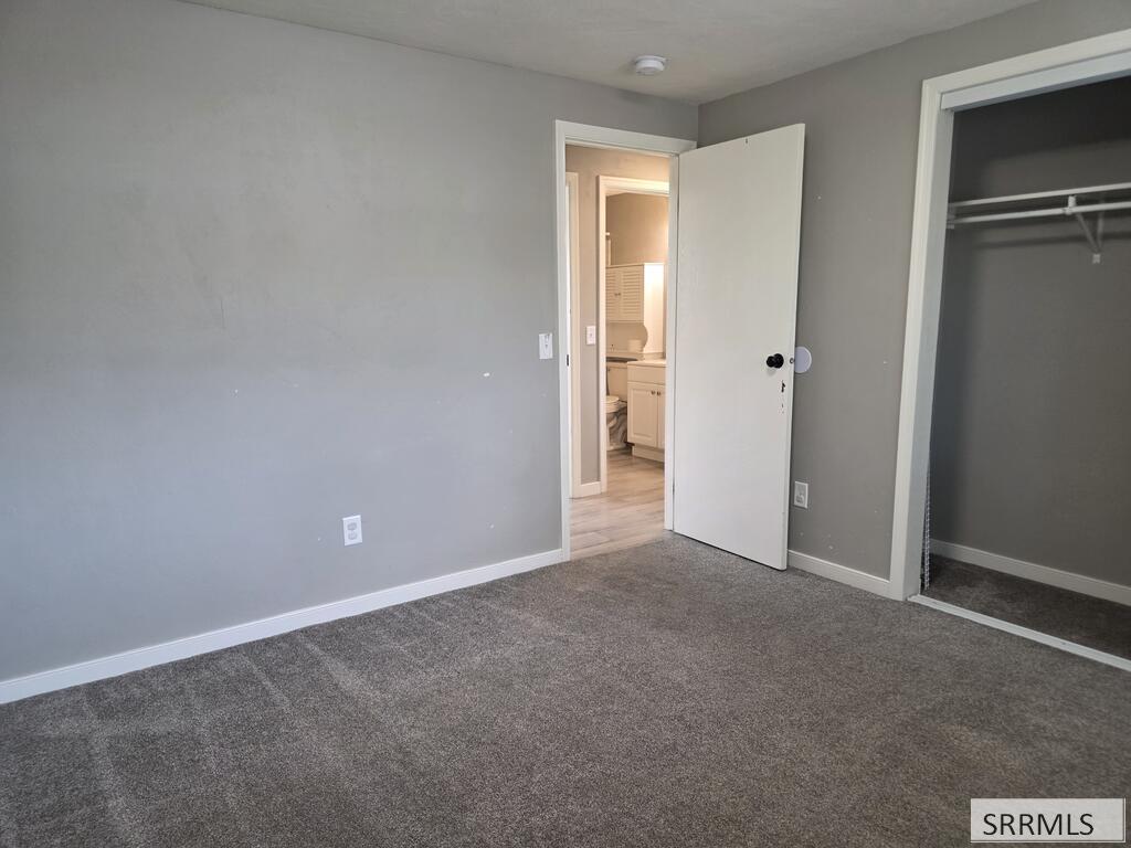 660 S 2nd E Property Photo 27