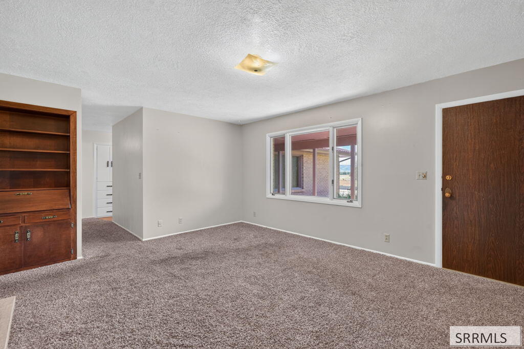1417 N 1100 E Property Photo 9